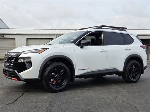 New 2026 Nissan Rogue SV image 4