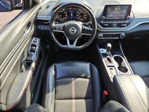 Certified 2024 Nissan Altima 2.5 SR AWD/4WD image 11