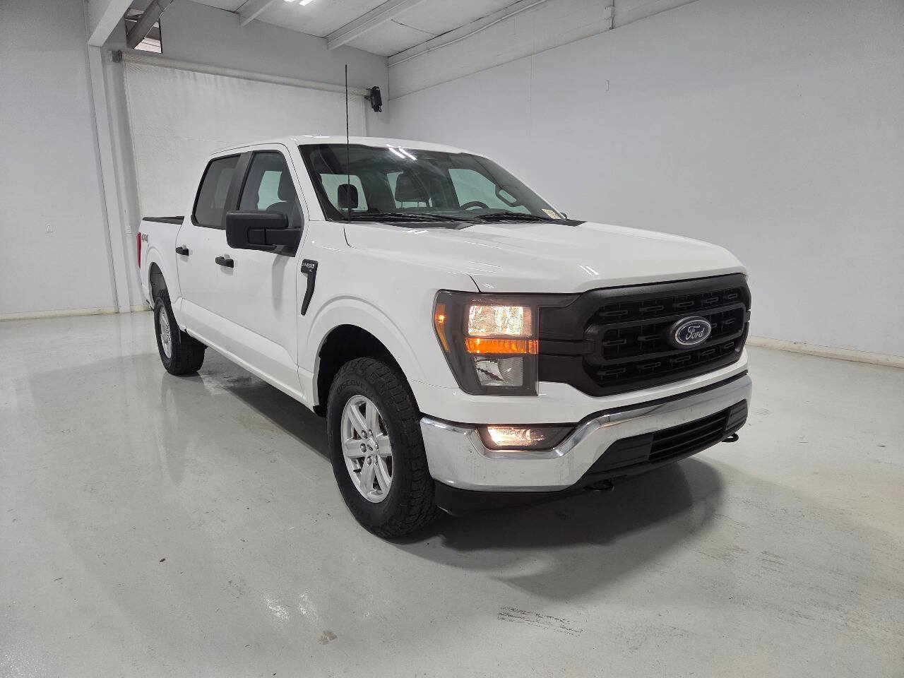 Used 2023 Ford F150 XL w/ Trailer Tow Package AWD/4WD image 3