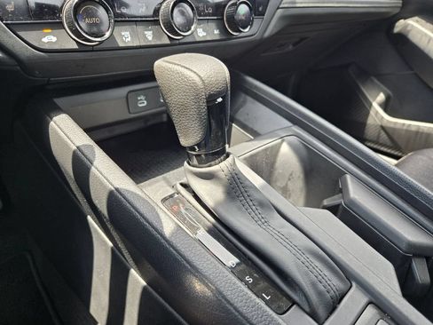 Used 2025 Honda Accord SE image 19