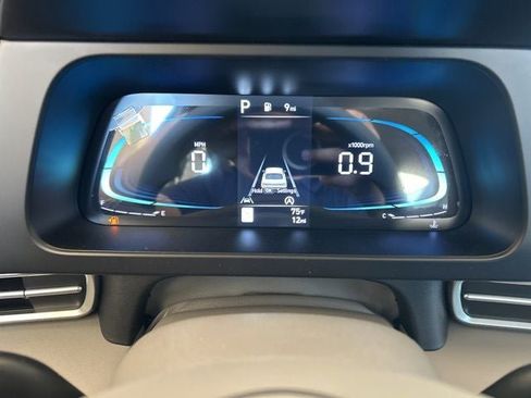 New 2026 Hyundai Elantra SE FWD image 7