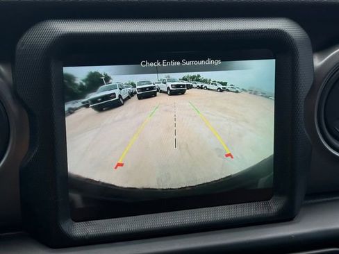 Used 2023 Jeep Wrangler Unlimited Sport AWD/4WD image 9