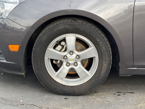 Used 2011 Chevrolet Cruze LT image 28
