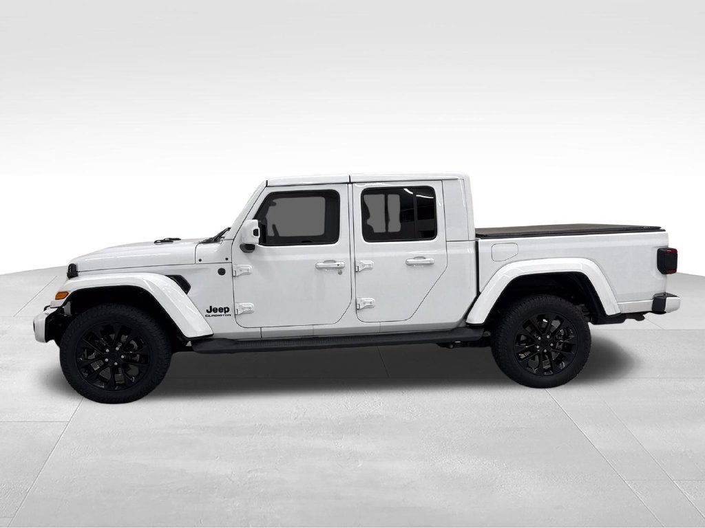 Used 2021 Jeep Gladiator Overland AWD/4WD image 4