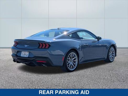 Used 2024 Ford Mustang Premium image 5