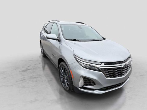 Used 2023 Chevrolet Equinox RS w/ LPO, Floor Liner Package AWD/4WD image 8