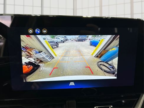 Used 2026 Chevrolet Equinox LT FWD image 25