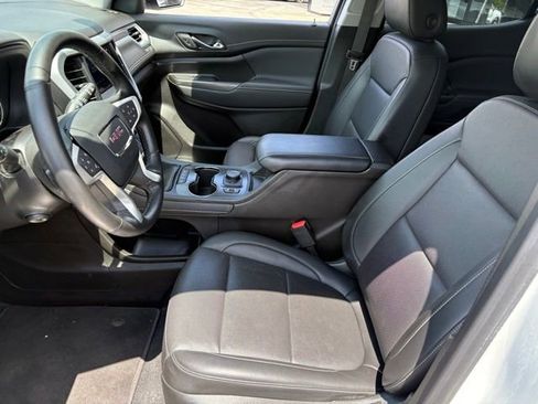 Used 2023 GMC Acadia SLT AWD/4WD image 11