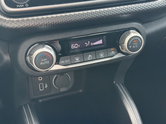 Used 2019 Nissan Kicks SV FWD image 24