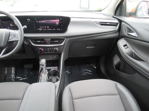 Used 2024 Buick Encore GX Preferred FWD image 14