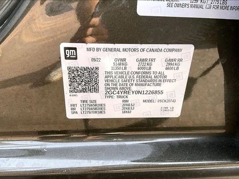 Used 2022 Chevrolet Silverado 2500 High Country w/ Technology Package image 14