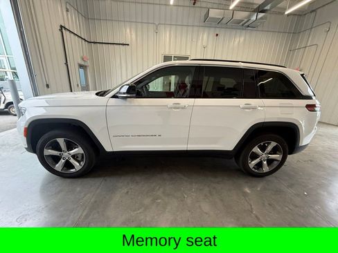 Used 2024 Jeep Grand Cherokee Limited w/ Luxury Tech Group II AWD/4WD image 7