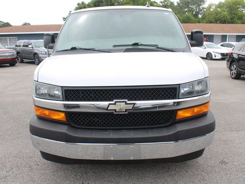 Used 2021 Chevrolet Express 2500 w/ Driver Convenience Package RWD image 4