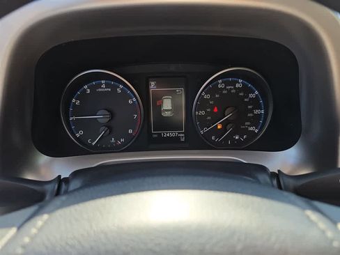 Used 2018 Toyota RAV4 LE w/ All Weather Liner Package AWD/4WD image 19