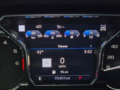 Used 2021 GMC Yukon Denali w/ Denali Ultimate Package AWD/4WD image 10