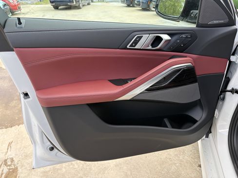 New 2026 BMW X6 xDrive40i w/ Climate Comfort Package AWD/4WD image 7