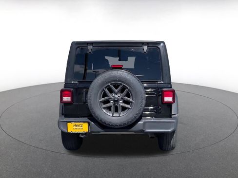 Used 2025 Jeep Wrangler Sport S image 10