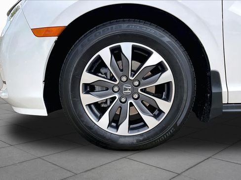 Used 2024 Honda Odyssey EX-L image 10