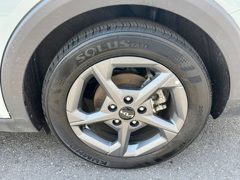 Used 2025 Kia K4 FWD image 25