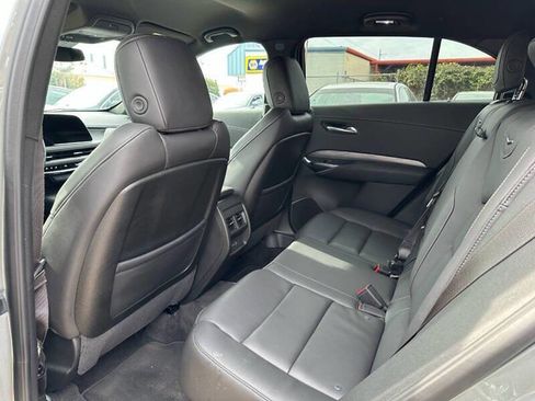 Used 2025 Cadillac XT4 Premium Luxury image 15