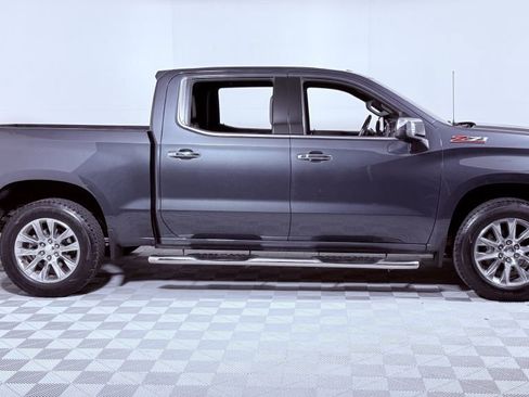 Used 2020 Chevrolet Silverado 1500 LTZ AWD/4WD image 2