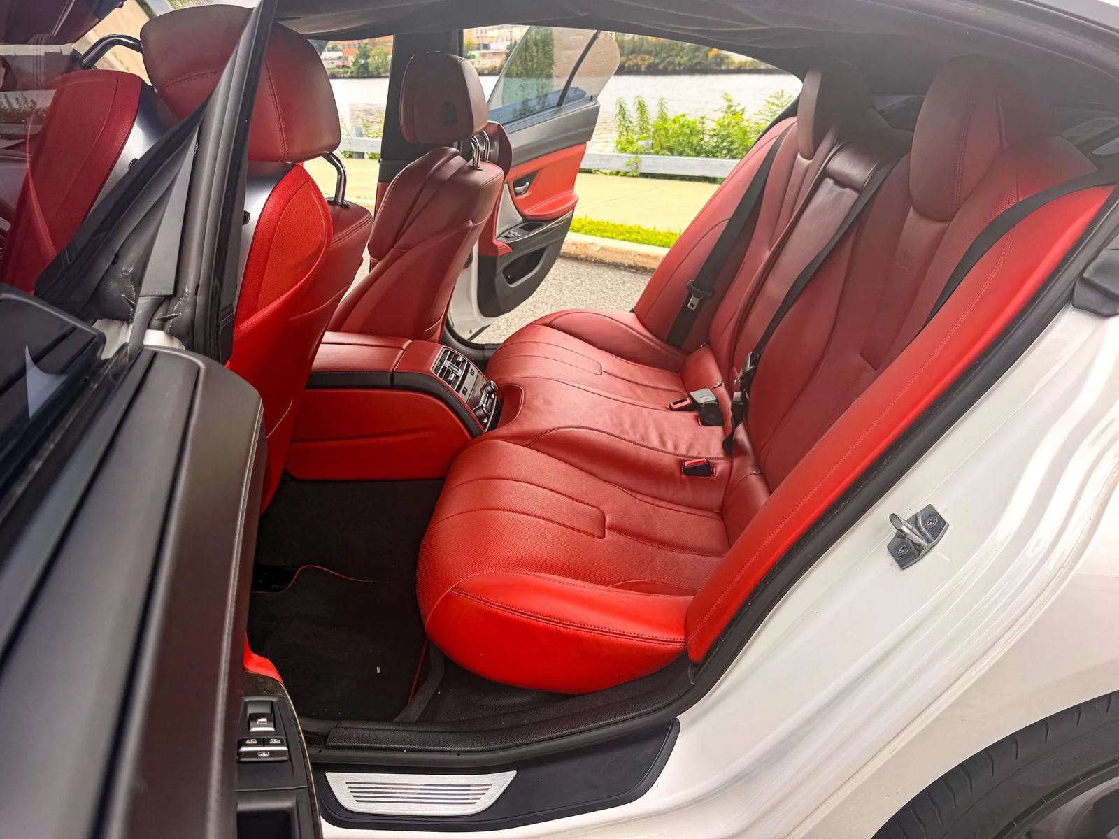 Used 2016 BMW M6 Gran Coupe RWD image 17