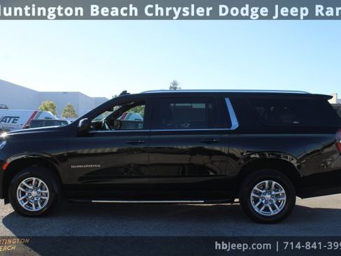 Used 2024 Chevrolet Suburban LT image 8