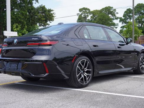 New 2025 BMW 740i w/ Executive Package image 29