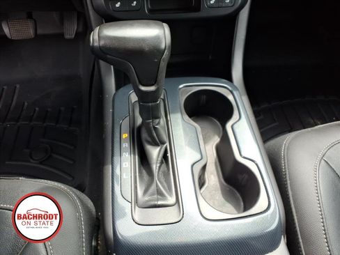 Used 2019 Chevrolet Colorado Z71 AWD/4WD image 14