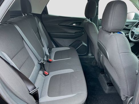 Used 2024 Chevrolet TrailBlazer LT FWD image 24