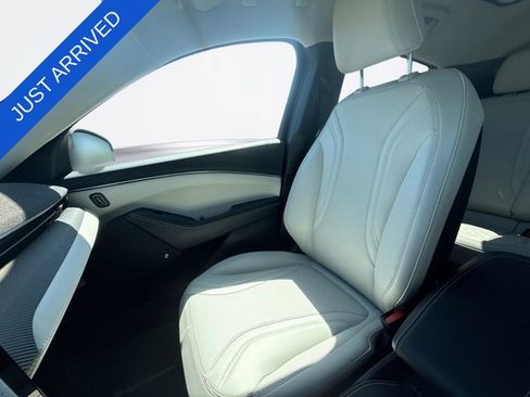 Used 2024 Ford Mustang Mach-E Premium image 26