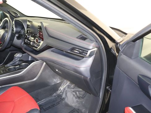 Used 2021 Toyota Highlander XSE image 43