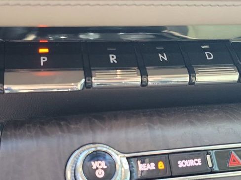 Used 2021 Lincoln Aviator Reserve image 28