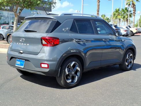Certified 2025 Hyundai Venue SEL FWD image 5