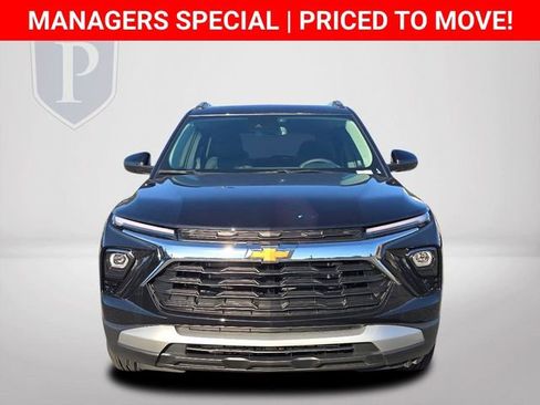 New 2026 Chevrolet TrailBlazer LT w/ Convenience Package FWD image 12