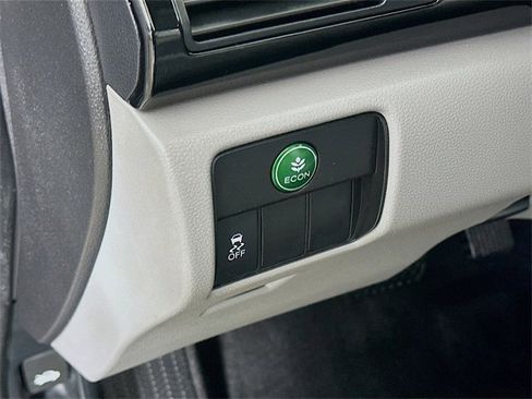 Used 2017 Honda Accord LX image 18