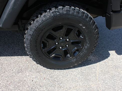 Used 2015 Jeep Wrangler Sport AWD/4WD image 46