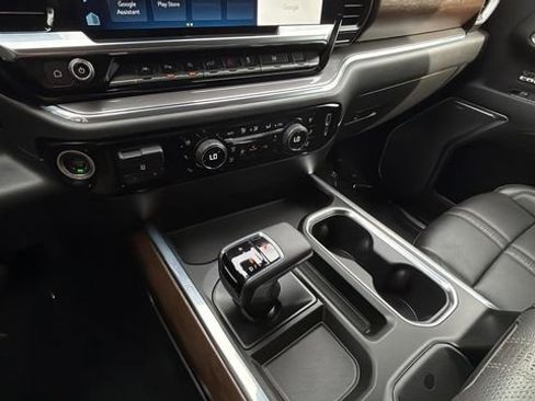 Used 2023 Chevrolet Silverado 1500 High Country w/ High Country Premium Package image 16