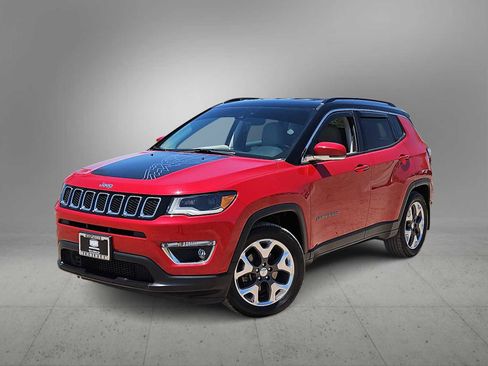 Used 2018 Jeep Compass Limited w/ Navigation Group FWD image 1