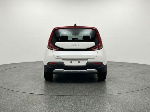 Used 2025 Kia Soul LX w/ LX Technology Package image 7