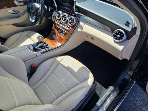 Used 2015 Mercedes-Benz C 300 4MATIC Sedan image 29
