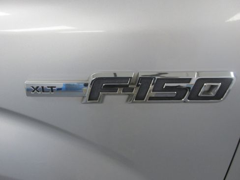 Used 2013 Ford F150 XLT w/ Mid Equipment Group AWD/4WD image 19
