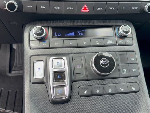 Used 2023 Hyundai Palisade Limited FWD image 22