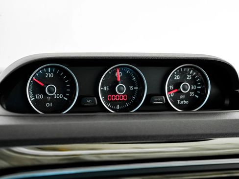 Used 2013 Volkswagen Beetle 2.0T image 26