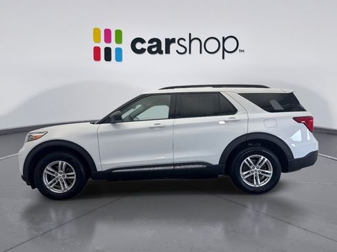 Used 2020 Ford Explorer XLT AWD/4WD image 2