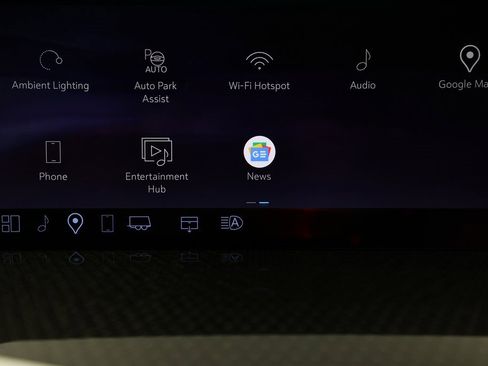 Used 2025 Cadillac Escalade V w/ LPO, ONYX Package image 30