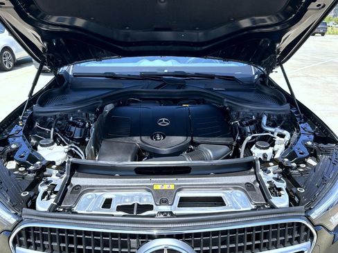 Used 2024 Mercedes-Benz GLC 300 GLC 300 image 24