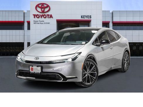 Certified 2026 Toyota Prius XLE FWD image 1