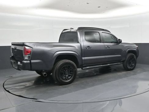 Used 2018 Toyota Tacoma SR w/ SR Convenience Package RWD image 3
