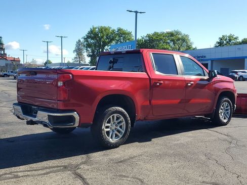 Used 2021 Chevrolet Silverado 1500 LT w/ Z71 Off-Road Package AWD/4WD image 4